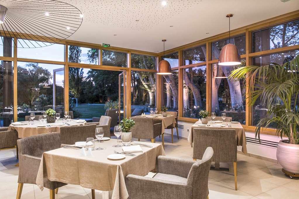 Chateau De Massillan Uchaux Ristorante foto